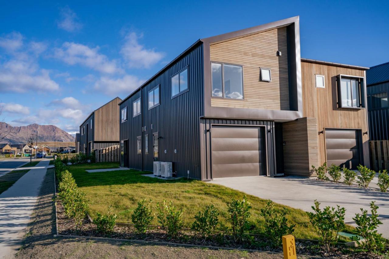 Wanaka Wonder - Wanaka Holiday Home Eksteriør billede