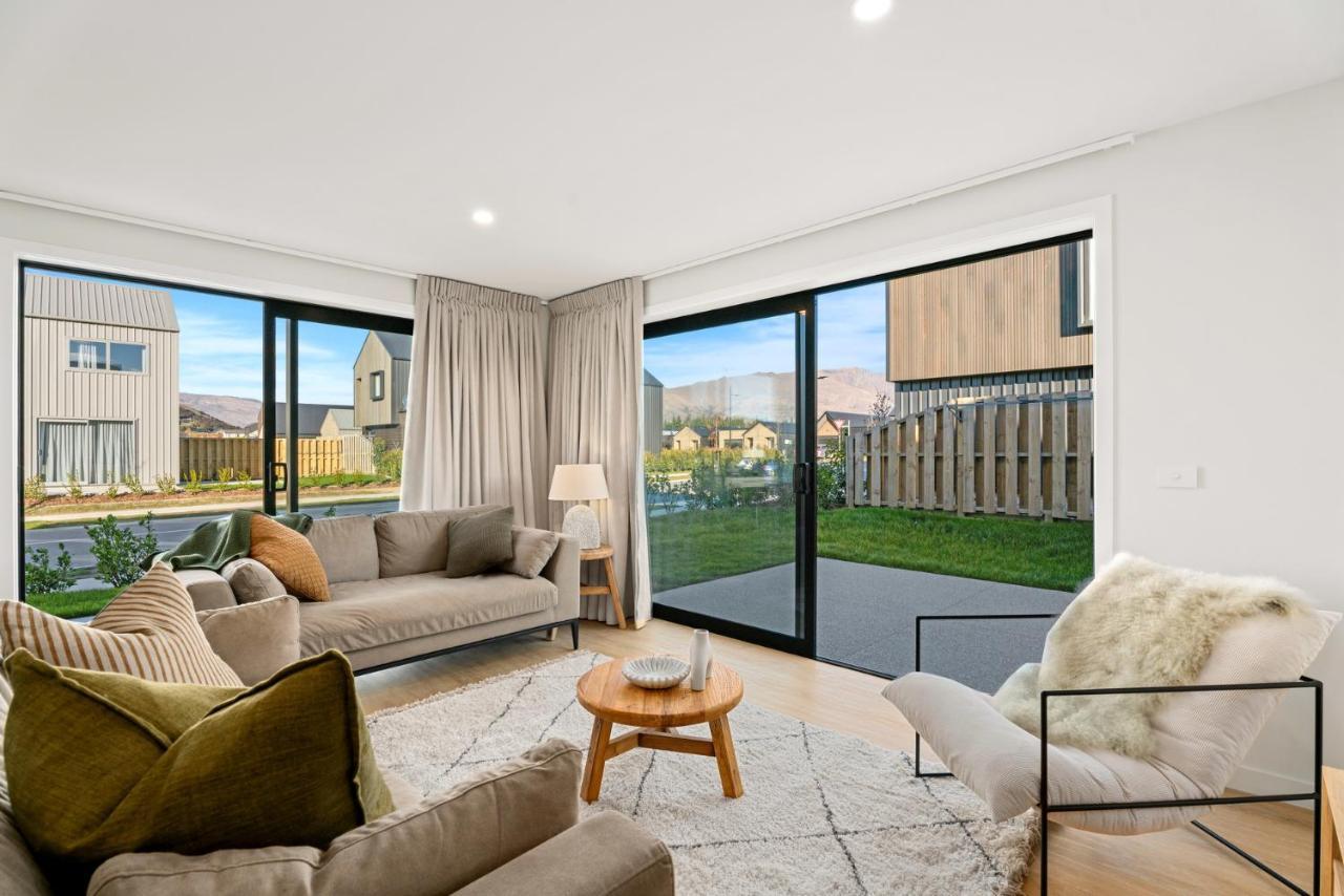 Wanaka Wonder - Wanaka Holiday Home Eksteriør billede